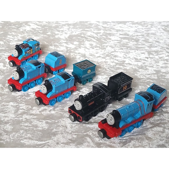 Thomas & Friends Other - Lot of 9 Thomas & Friends Diecast Round Magnet Train Lot Gordon Douglas Tenders